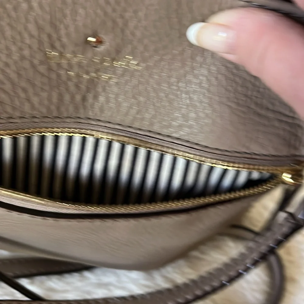 Kate Spade Cobble Hill Ellen Taupe Leather Crossbody with Dust Bag